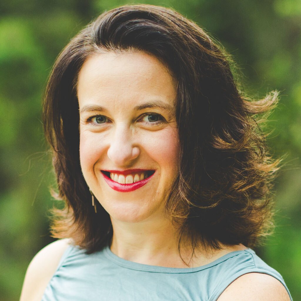 Lina Scroggins Headshot